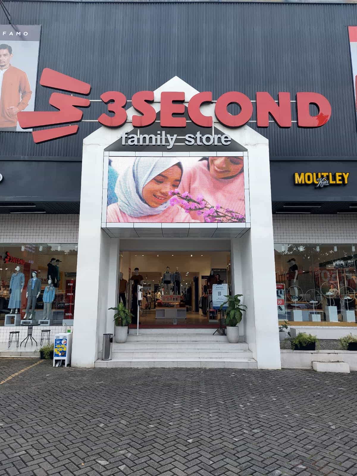 3Second Videotron Outdoor